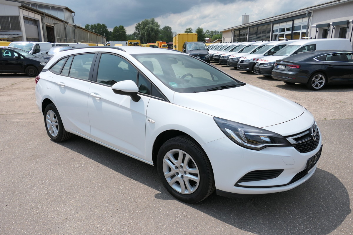OPEL Astra K 1.4 Turbo CNG Edition Klima COC - سيارة: صور 2 OPEL Astra K 1.4 Turbo CNG Edition Klima COC - سيارة: صور 2
