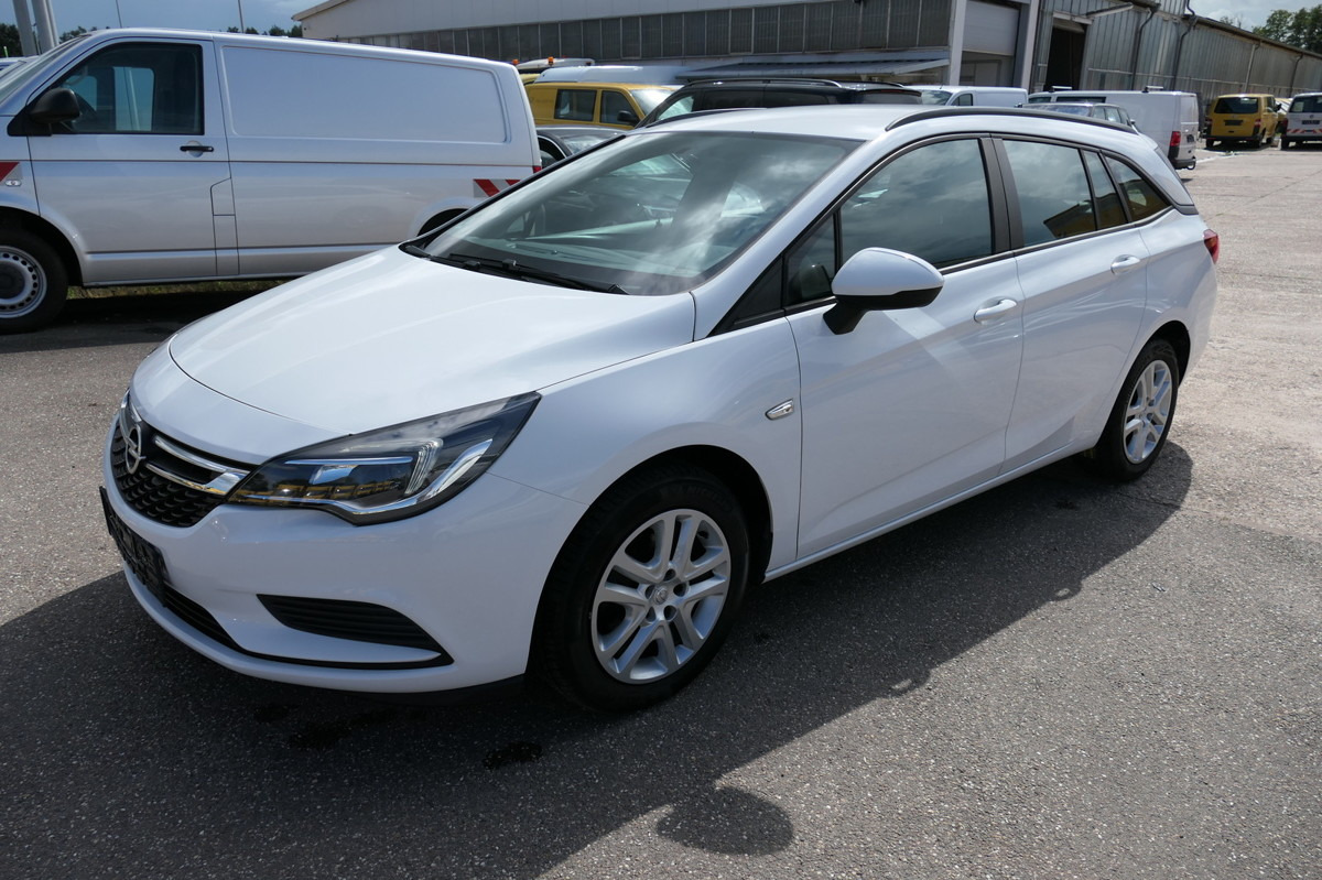 OPEL Astra K 1.6 CDTI Edition S/S KLIMA - سيارة: صور 1 OPEL Astra K 1.6 CDTI Edition S/S KLIMA - سيارة: صور 1