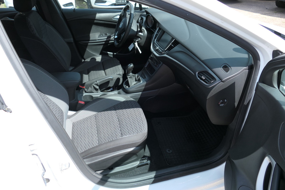 OPEL Astra Sports Tourer 1.5 CDTI KLIMA - سيارة: صور 5 OPEL Astra Sports Tourer 1.5 CDTI KLIMA - سيارة: صور 5