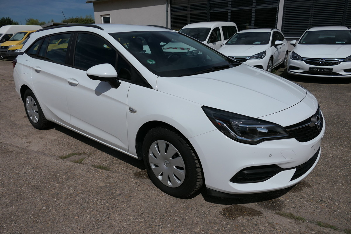 OPEL Astra Sports Tourer 1.5 CDTI KLIMA - سيارة: صور 1 OPEL Astra Sports Tourer 1.5 CDTI KLIMA - سيارة: صور 1