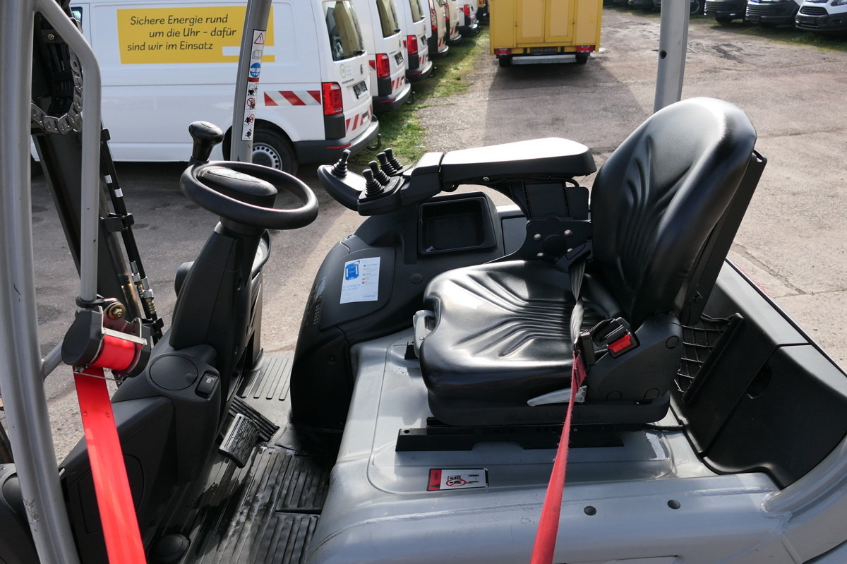 STILL RX 20-18P/H 4-RAD - رافعة شوكية مثبتة على شاحنة: صور 5 STILL RX 20-18P/H 4-RAD - رافعة شوكية مثبتة على شاحنة: صور 5