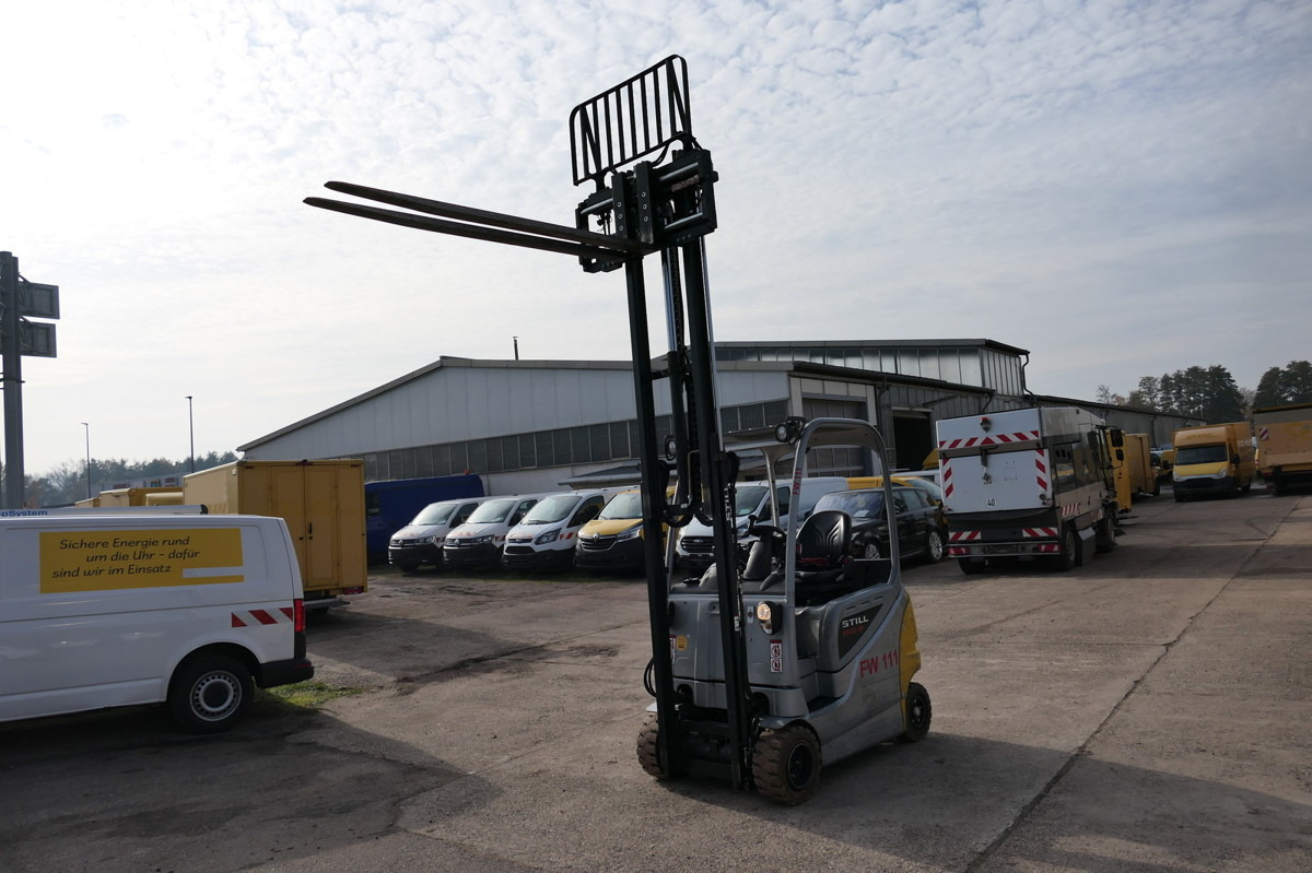 STILL RX 20-18P/H 4-RAD - رافعة شوكية مثبتة على شاحنة: صور 1 STILL RX 20-18P/H 4-RAD - رافعة شوكية مثبتة على شاحنة: صور 1