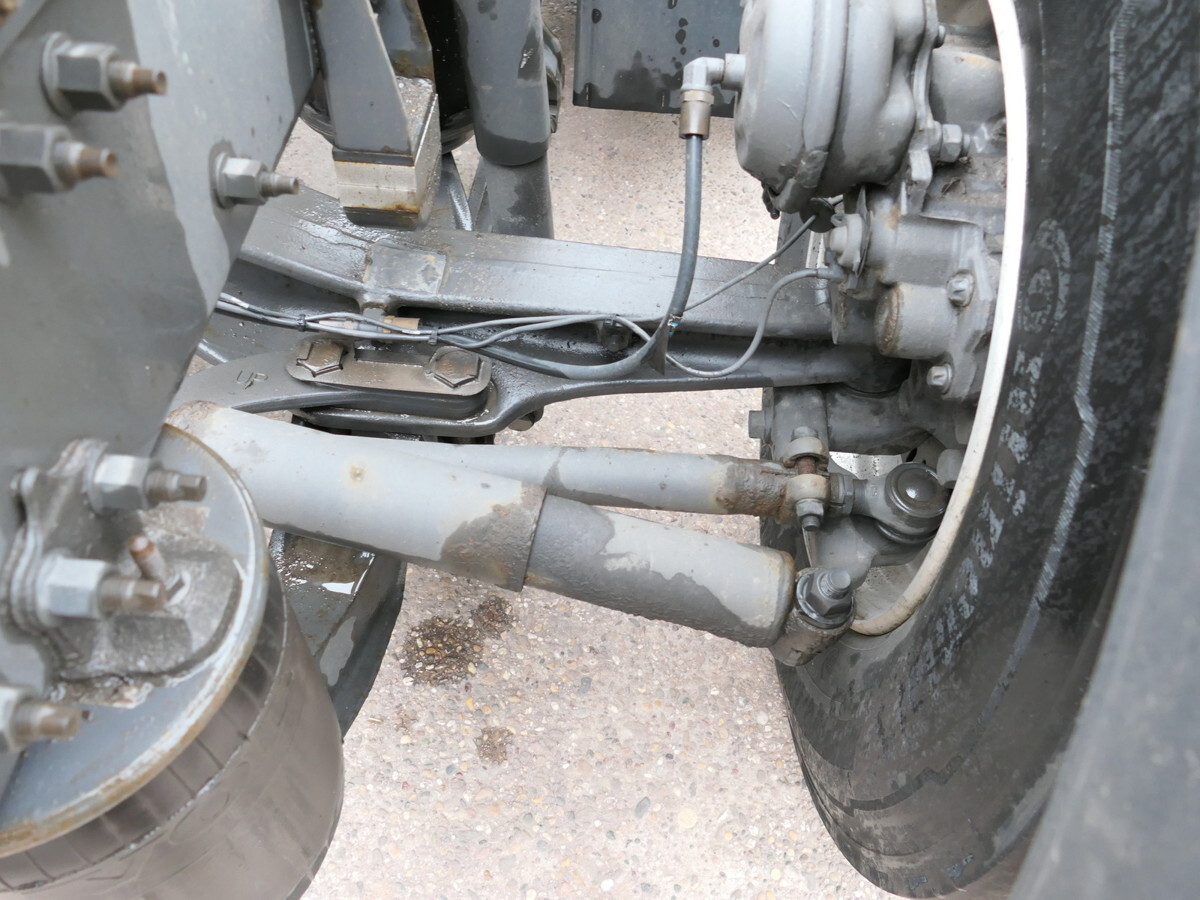 بصندوق مغلق شاحنة VOLVO FH 26.420 6x2 BDF: صور 13