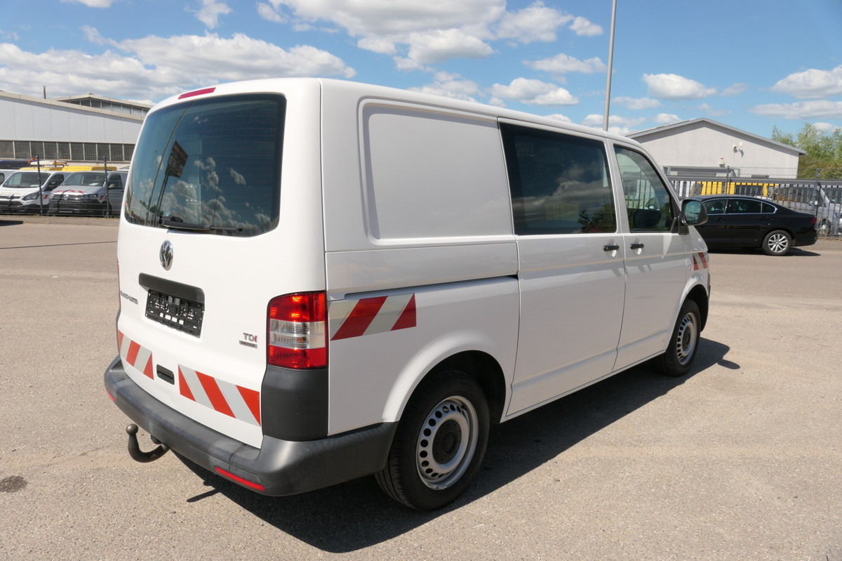 VW T5 2.0 TDI 4Motion 3-Sitzer KLIMA AHK Werkstatte - فان: صور 4 VW T5 2.0 TDI 4Motion 3-Sitzer KLIMA AHK Werkstatte - فان: صور 4