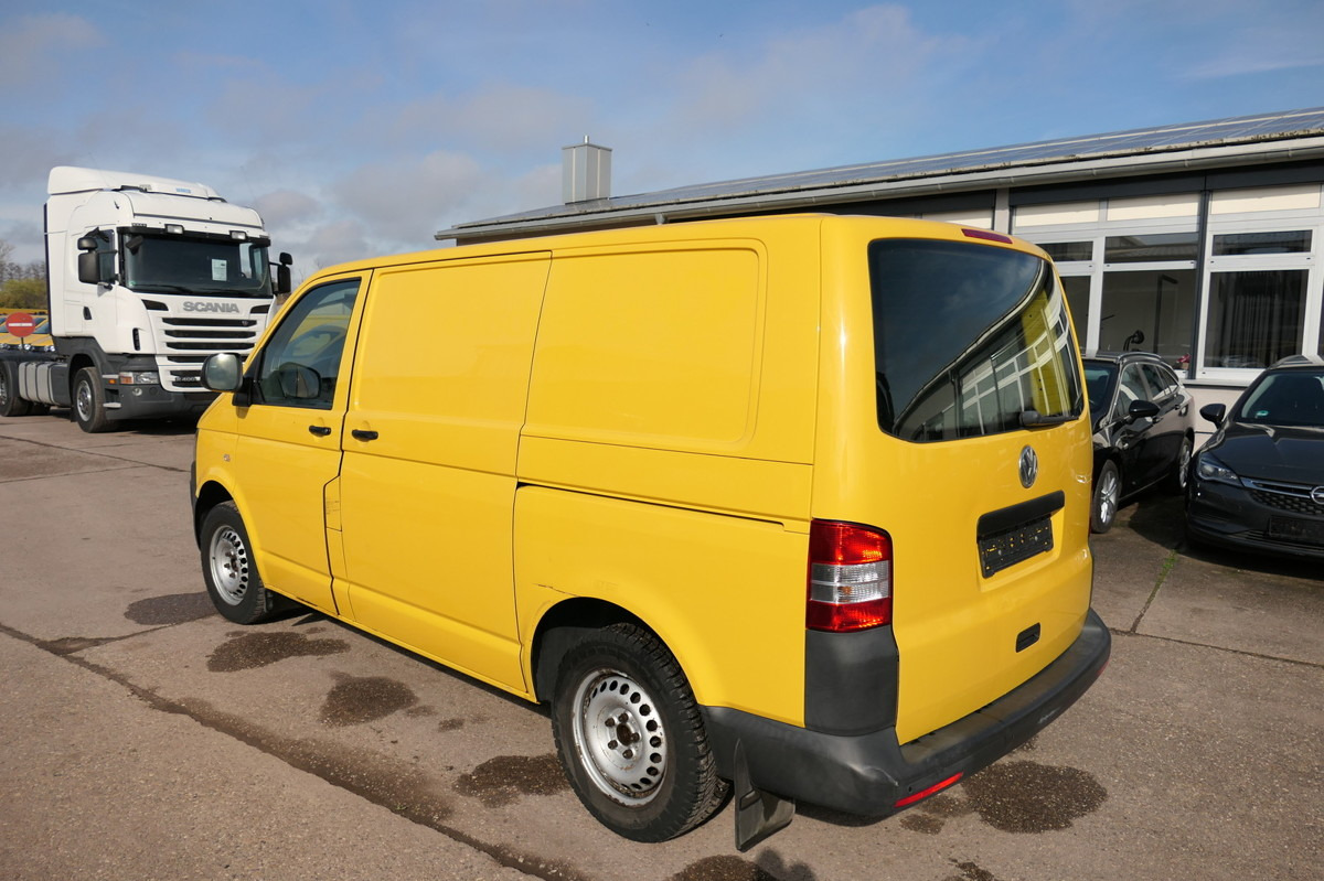 VW T5 Transporter 2.0 TDI EURO-5 CoC PARKTRONIK - فان المدمجة: صور 4 VW T5 Transporter 2.0 TDI EURO-5 CoC PARKTRONIK - فان المدمجة: صور 4