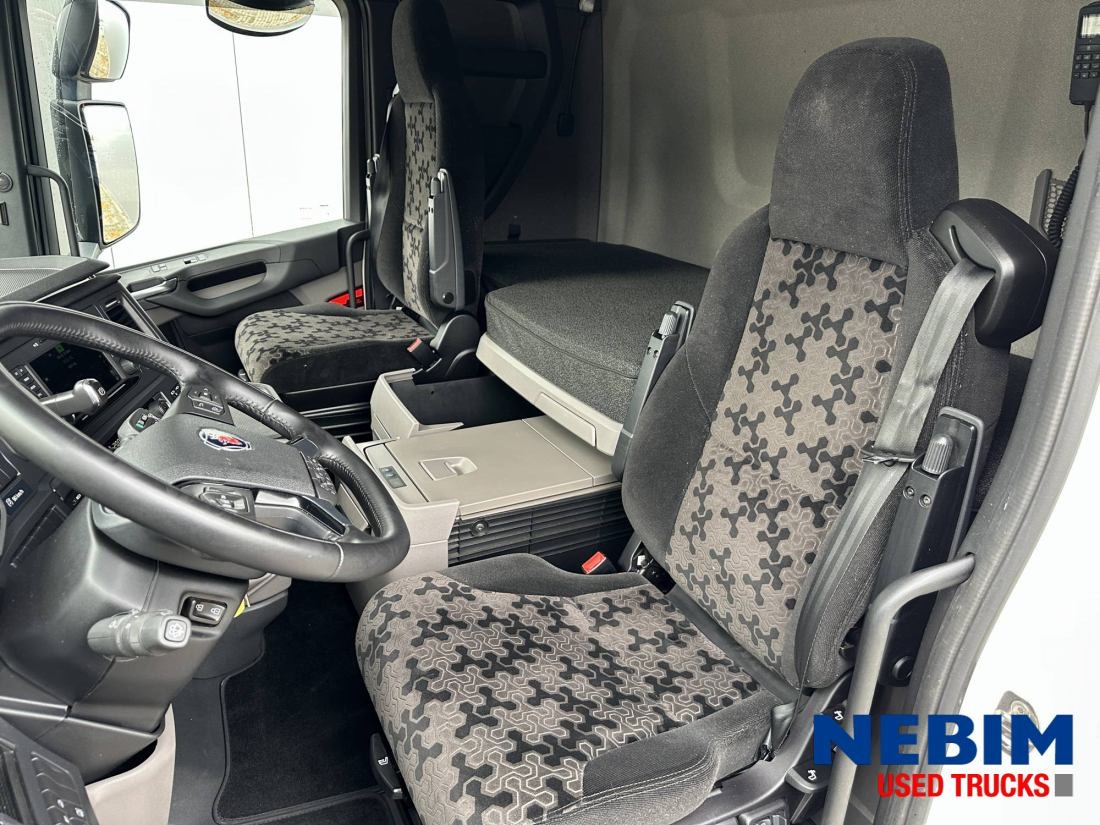 Scania S500 169.103km - Retarder - Parking Airco - Smart Tacho 2 - شاحنة جرار: صور 3 Scania S500 169.103km - Retarder - Parking Airco - Smart Tacho 2 - شاحنة جرار: صور 3