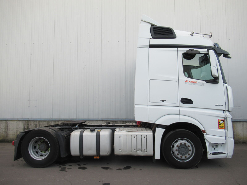 Mercedes-Benz Actros 1848 - شاحنة جرار: صور 3 Mercedes-Benz Actros 1848 - شاحنة جرار: صور 3