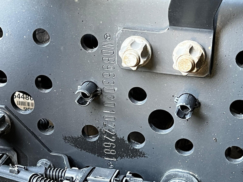 شاحنة ذات الخطاف Mercedes-Benz Actros 2543: صور 16 شاحنة ذات الخطاف Mercedes-Benz Actros 2543: صور 16