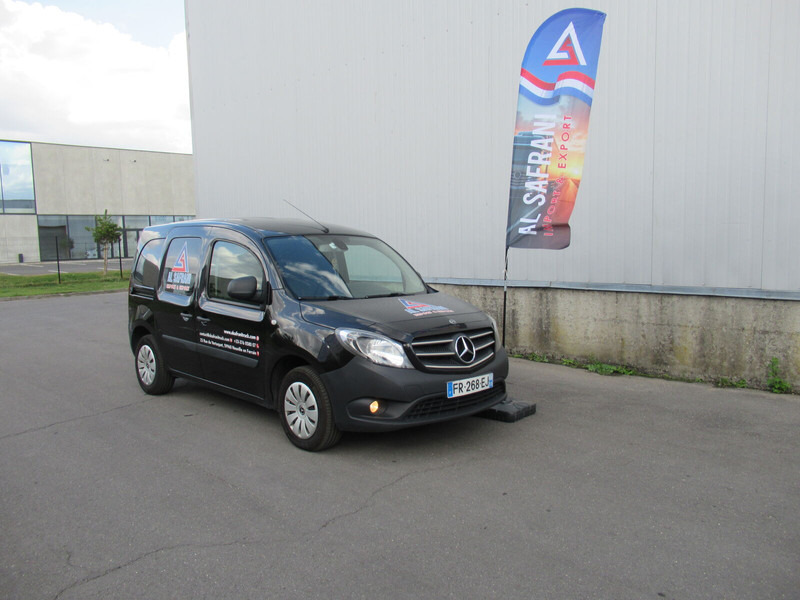 Mercedes-Benz Citan 111 - فان: صور 4 Mercedes-Benz Citan 111 - فان: صور 4