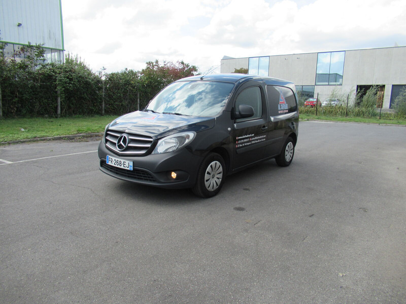 Mercedes-Benz Citan 111 - فان: صور 1 Mercedes-Benz Citan 111 - فان: صور 1