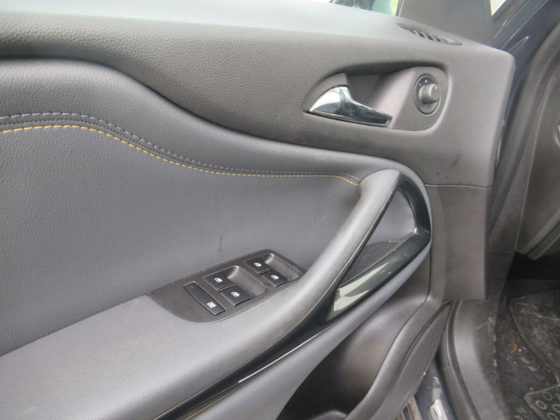 سيارة Opel Zafira Touren: صور 14