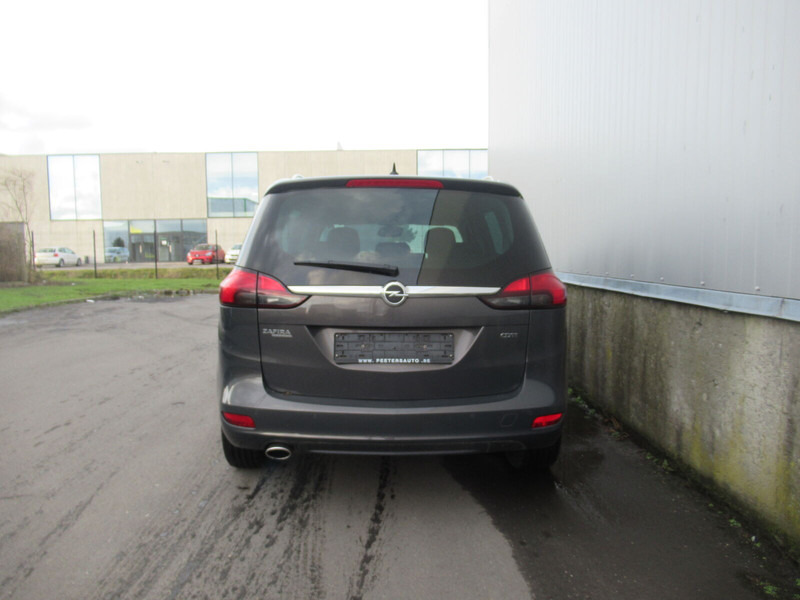 سيارة Opel Zafira Touren: صور 6