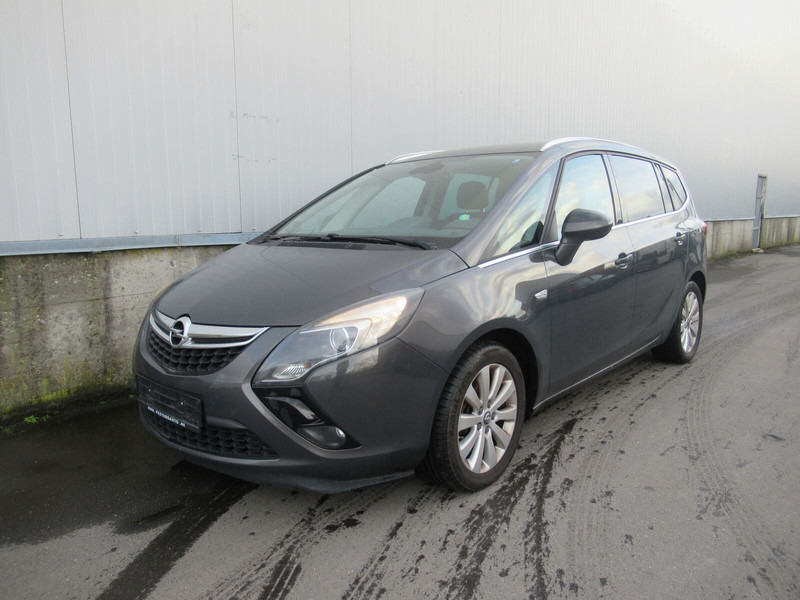 Opel Zafira Touren - سيارة: صور 3 Opel Zafira Touren - سيارة: صور 3