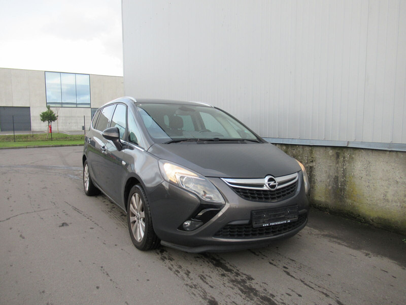 Opel Zafira Touren - سيارة: صور 1 Opel Zafira Touren - سيارة: صور 1