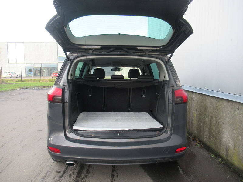 سيارة Opel Zafira Touren: صور 7