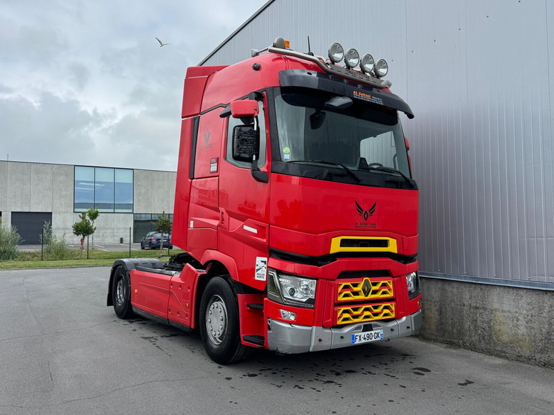 Renault T520 - شاحنة جرار: صور 1 Renault T520 - شاحنة جرار: صور 1