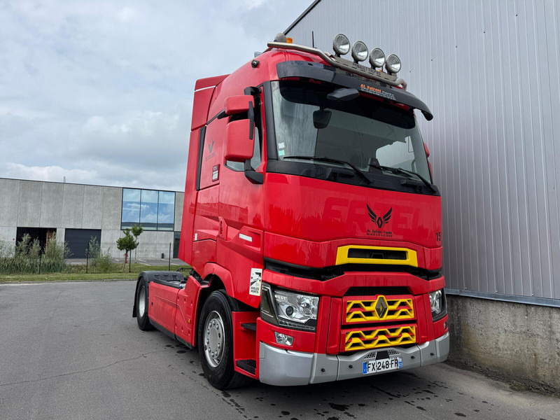 Renault T520 - شاحنة جرار: صور 1 Renault T520 - شاحنة جرار: صور 1