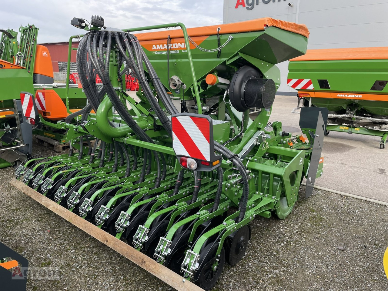 Amazone CENTAYA 3000 Spezial + KX 3001 - الة بذر: صور 4 Amazone CENTAYA 3000 Spezial + KX 3001 - الة بذر: صور 4