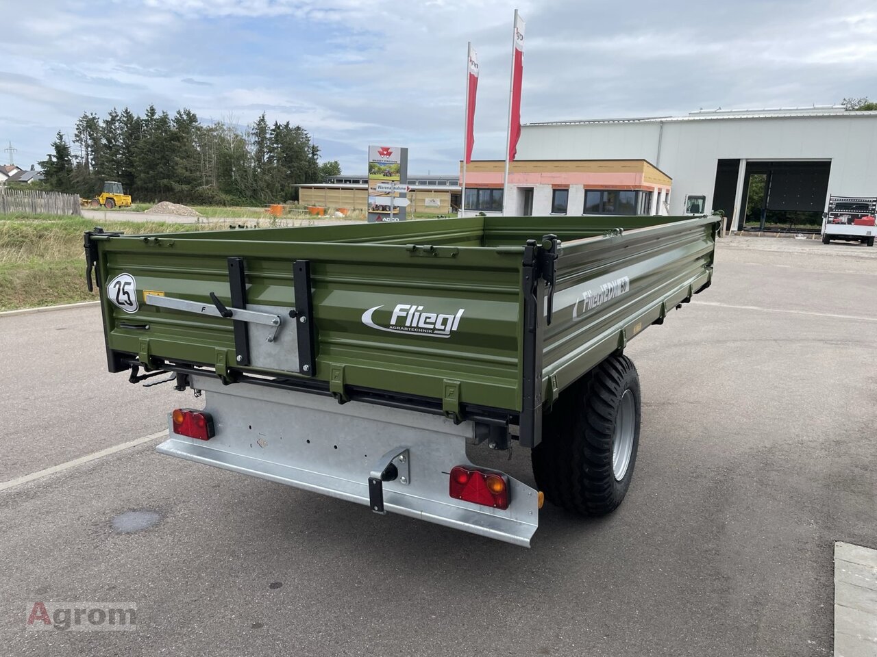 Fliegl EDK 60 FOX - قلابة مقطورة الزراعية: صور 5 Fliegl EDK 60 FOX - قلابة مقطورة الزراعية: صور 5