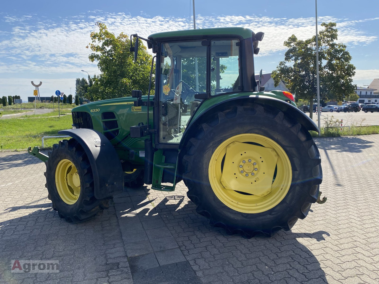 John Deere 6330 Standard - جرار: صور 2 John Deere 6330 Standard - جرار: صور 2