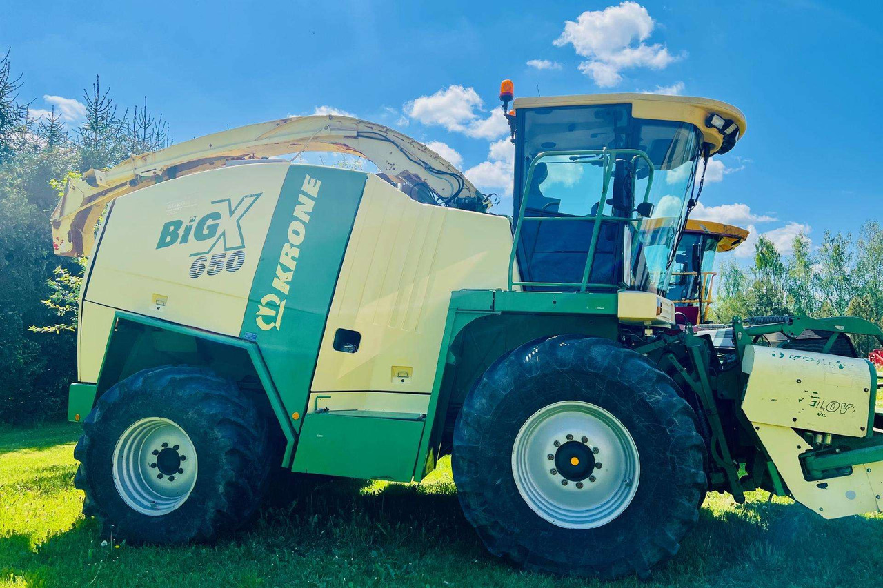 Krone BIG X 650 - حصادة الأعلاف: صور 5 Krone BIG X 650 - حصادة الأعلاف: صور 5