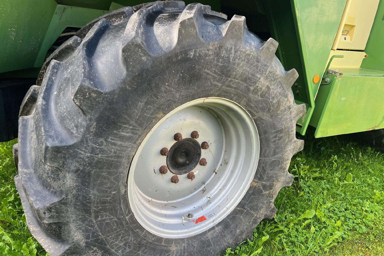 Krone BIG X650 - حصادة الأعلاف: صور 4 Krone BIG X650 - حصادة الأعلاف: صور 4