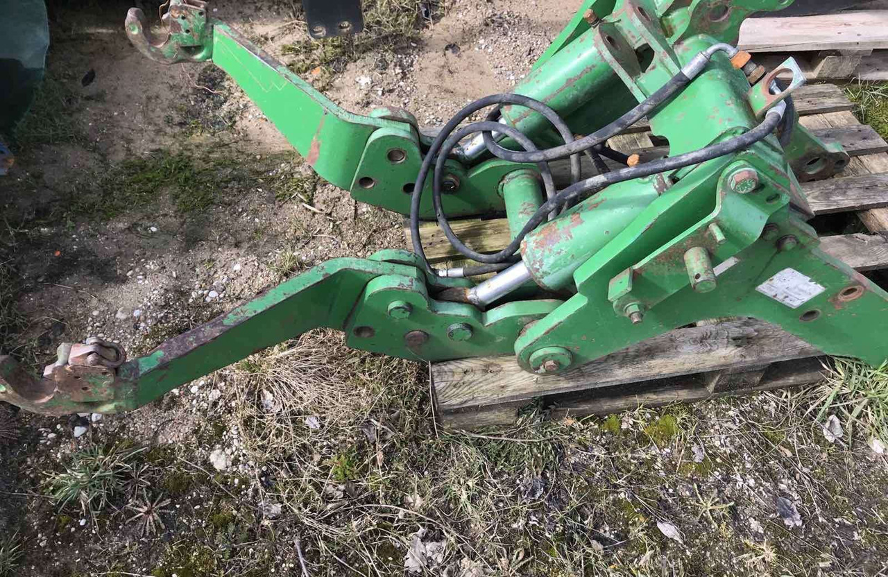 Valtra JOHN DEERE - ملحقات - الآلات والماكينات الزراعية: صور 4 Valtra JOHN DEERE - ملحقات - الآلات والماكينات الزراعية: صور 4