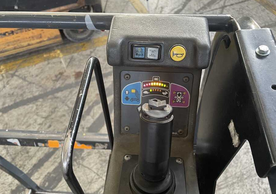 JLG 15 MVL - رافعات مقصية: صور 3 JLG 15 MVL - رافعات مقصية: صور 3