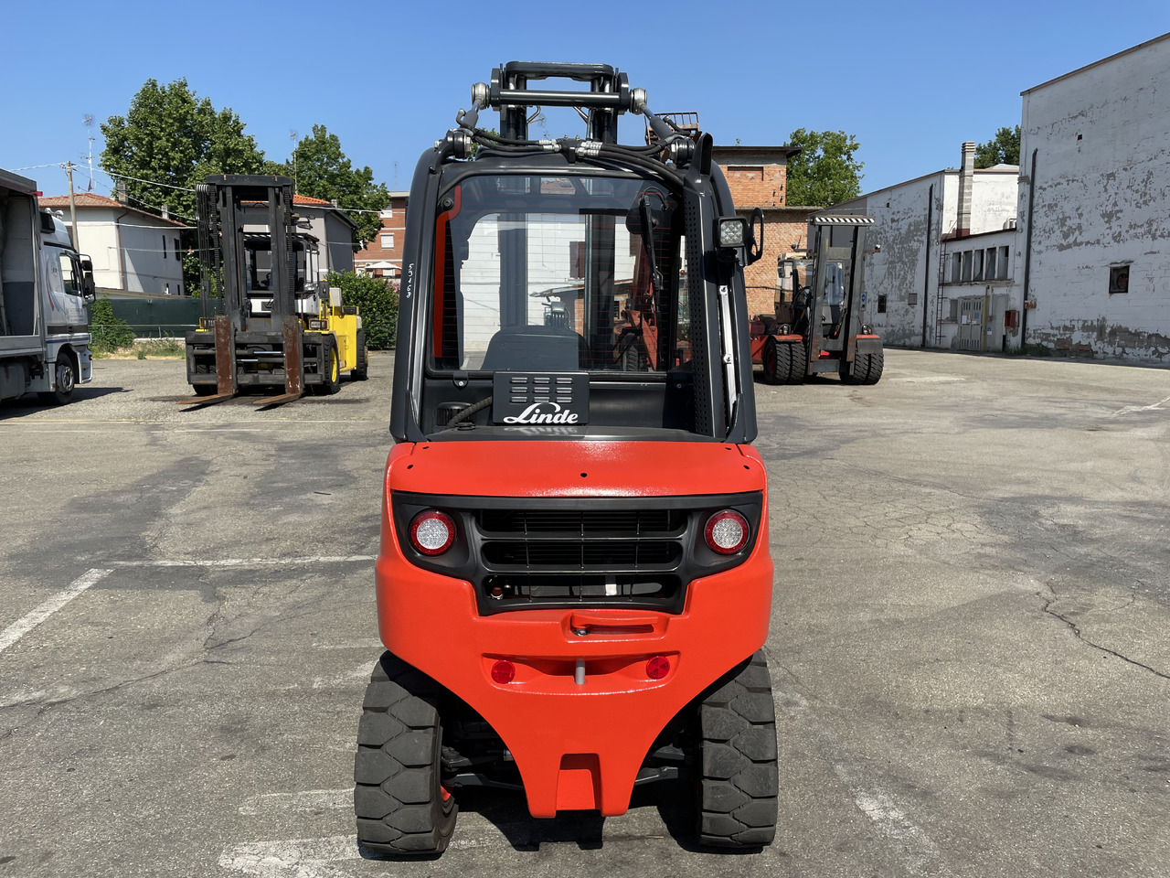 LINDE H 25 D - رافعة شوكية ديزل: صور 3 LINDE H 25 D - رافعة شوكية ديزل: صور 3
