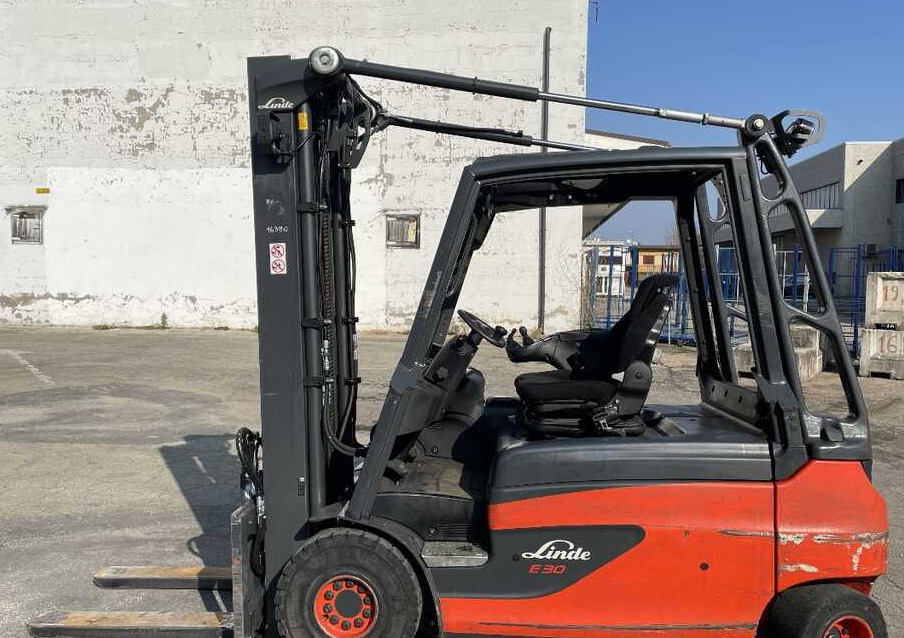 Linde E 30 L (batt. 2020) - رافعة شوكية كهربائية: صور 1 Linde E 30 L (batt. 2020) - رافعة شوكية كهربائية: صور 1