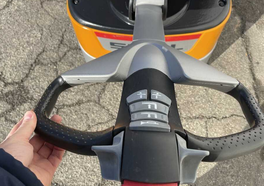 Still EXU-H 18 (Batteria 100%) - معدات الرفع منخفض المستوى: صور 4 Still EXU-H 18 (Batteria 100%) - معدات الرفع منخفض المستوى: صور 4