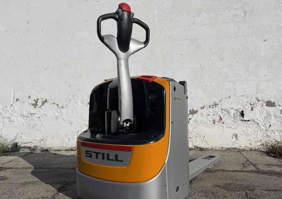 Still EXU-H 18 (Batteria 100%) - معدات الرفع منخفض المستوى: صور 3 Still EXU-H 18 (Batteria 100%) - معدات الرفع منخفض المستوى: صور 3