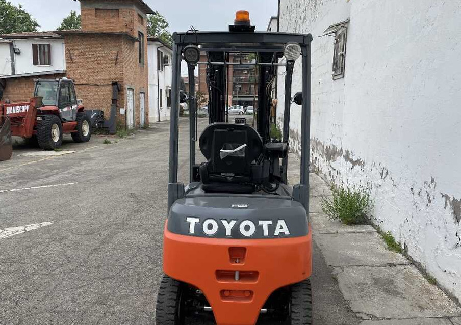 Toyota 8 FBMK20T (Batteria 90%) - رافعة شوكية كهربائية: صور 3 Toyota 8 FBMK20T (Batteria 90%) - رافعة شوكية كهربائية: صور 3