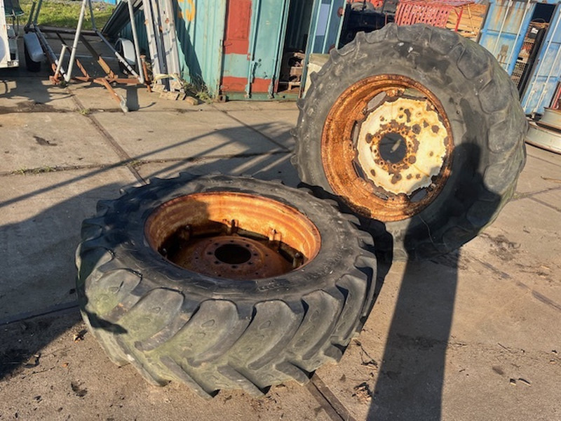Kleber 460.85 R38 - الإطارات: صور 5 Kleber 460.85 R38 - الإطارات: صور 5