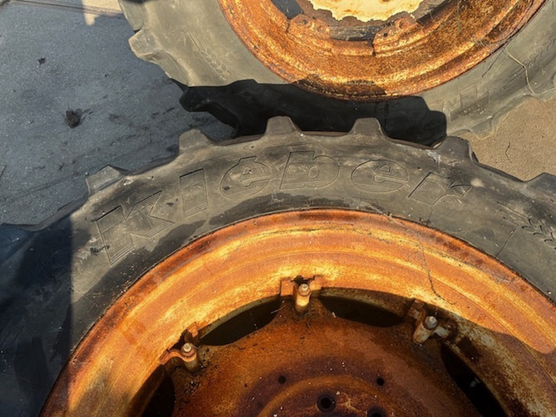 Kleber 460.85 R38 - الإطارات: صور 3 Kleber 460.85 R38 - الإطارات: صور 3