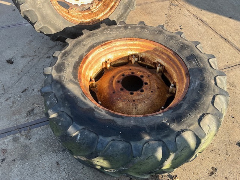 Kleber 460.85 R38 - الإطارات: صور 4 Kleber 460.85 R38 - الإطارات: صور 4