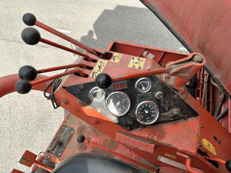 Laverda M152 - حصادة شاملة: صور 5 Laverda M152 - حصادة شاملة: صور 5