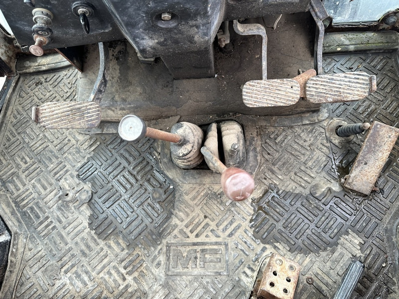Massey Ferguson 690 - جرار: صور 5 Massey Ferguson 690 - جرار: صور 5