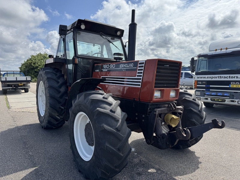 New Holland 180-90DT - جرار: صور 3 New Holland 180-90DT - جرار: صور 3