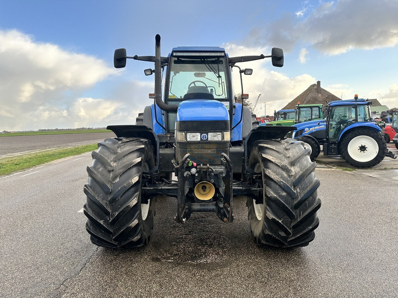 New Holland TM 165 - جرار: صور 2 New Holland TM 165 - جرار: صور 2