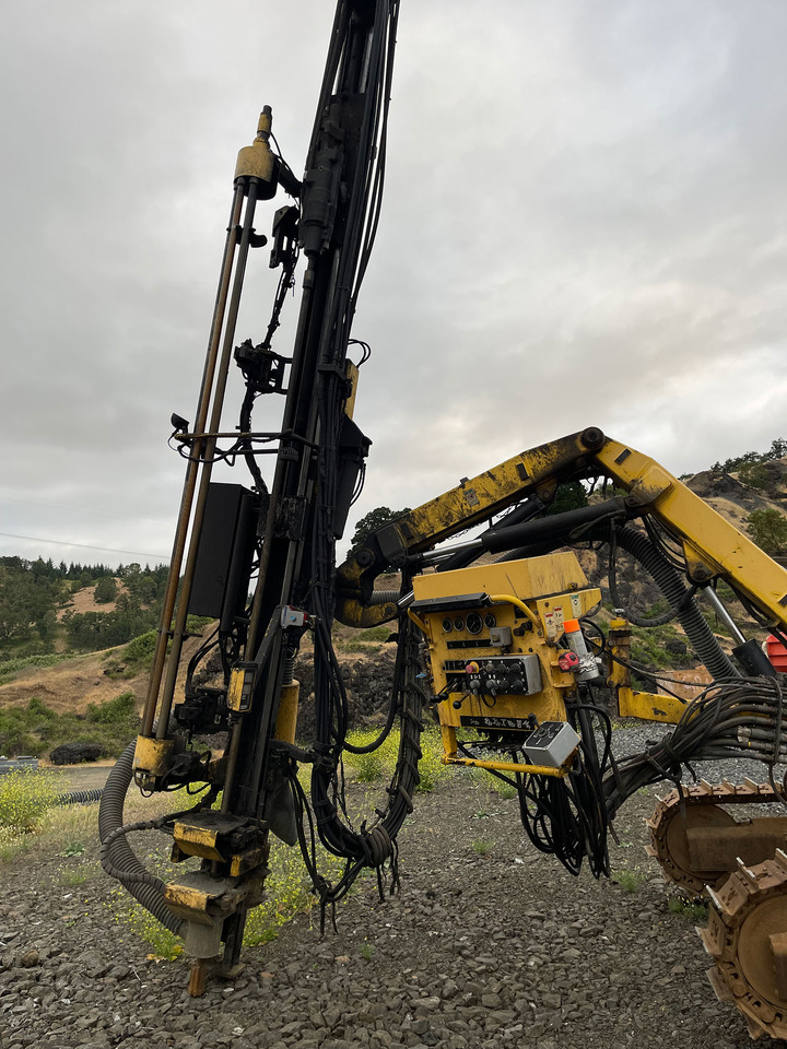 Atlas Copco ROC D3-01 - آلة حفر: صور 3 Atlas Copco ROC D3-01 - آلة حفر: صور 3