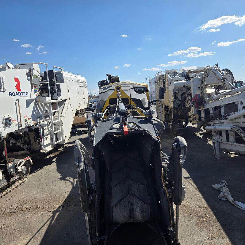 Bomag BM 1300/35 - ماكينات لصقل الأسفلت: صور 5 Bomag BM 1300/35 - ماكينات لصقل الأسفلت: صور 5