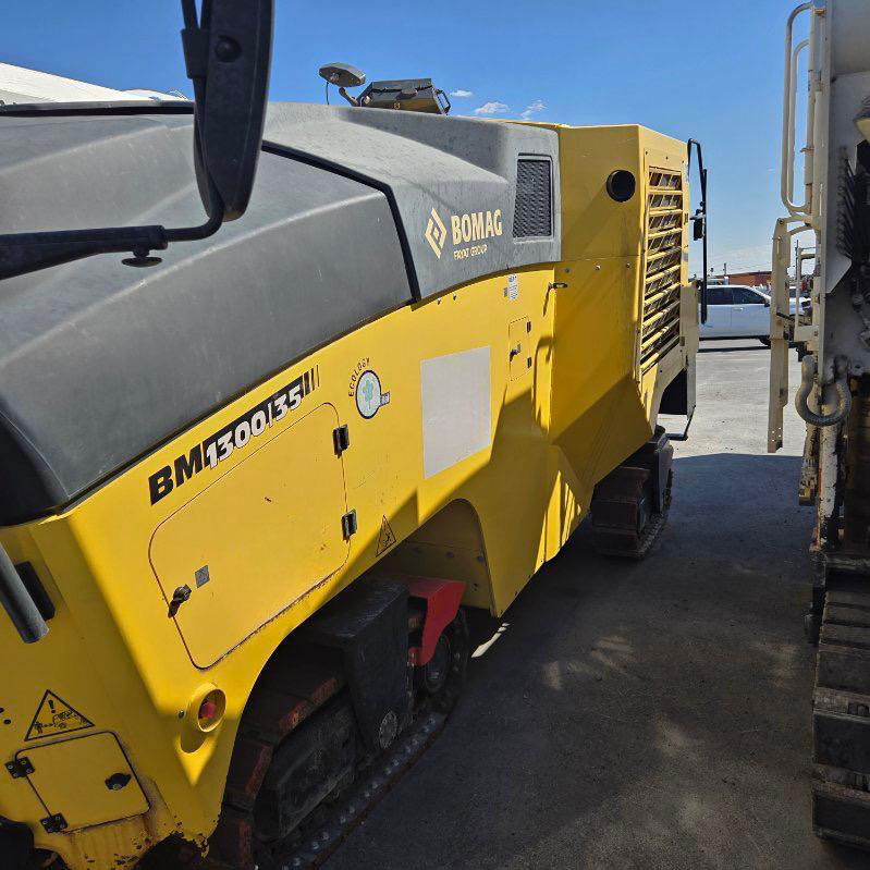 Bomag BM 1300/35 - ماكينات لصقل الأسفلت: صور 3 Bomag BM 1300/35 - ماكينات لصقل الأسفلت: صور 3