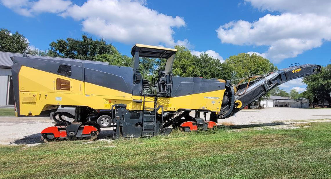 Bomag BM 2000/75 - ماكينات لصقل الأسفلت: صور 3 Bomag BM 2000/75 - ماكينات لصقل الأسفلت: صور 3