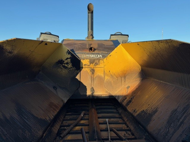 Caterpillar AP1055E - العامل بالقار: صور 5 Caterpillar AP1055E - العامل بالقار: صور 5