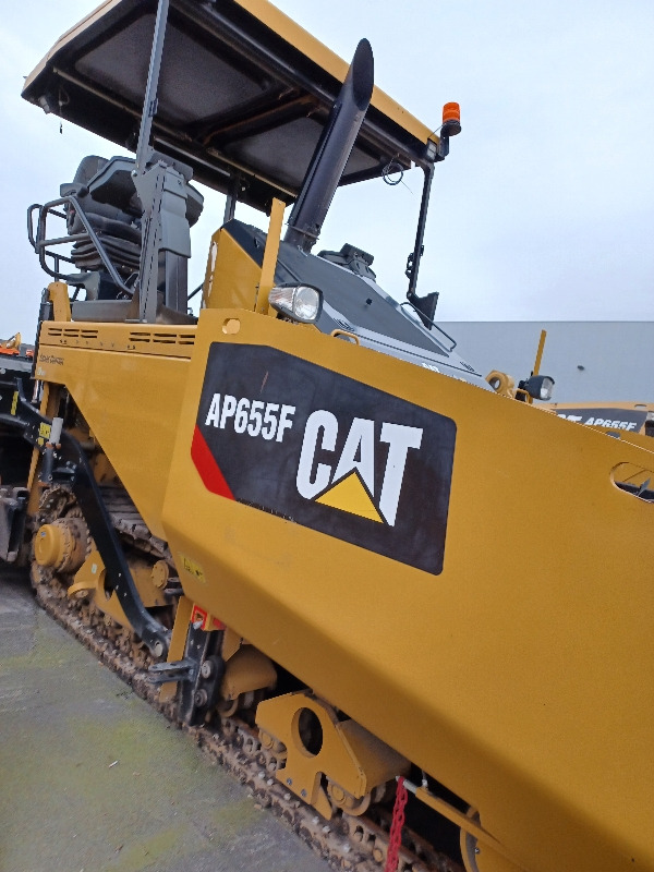 Caterpillar AP655F - العامل بالقار: صور 3 Caterpillar AP655F - العامل بالقار: صور 3