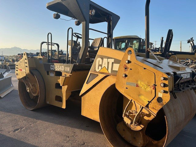 Caterpillar CB-543D XW - مدحلة: صور 1 Caterpillar CB-543D XW - مدحلة: صور 1