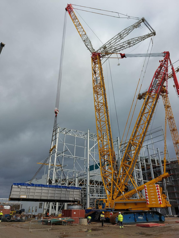 Demag CC 3800-1 - رافعة مجنزرة: صور 3 Demag CC 3800-1 - رافعة مجنزرة: صور 3