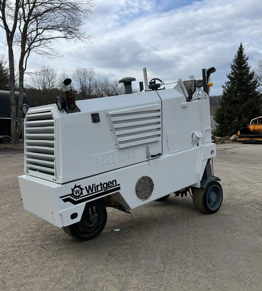 Ditch Witch W 500 - ماكينات لصقل الأسفلت: صور 3 Ditch Witch W 500 - ماكينات لصقل الأسفلت: صور 3