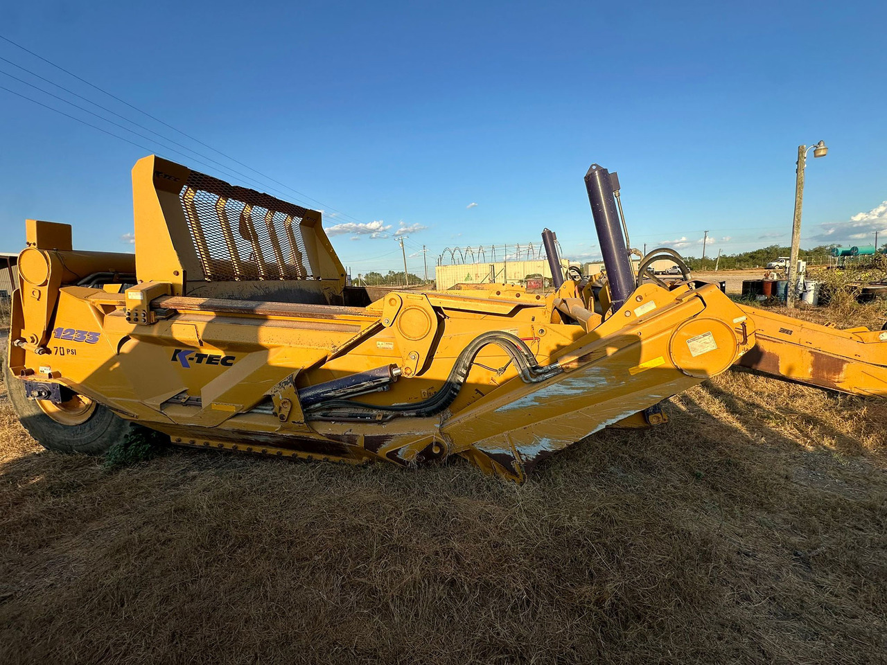 K-Tec 1233 - ماكينات التسوية: صور 3 K-Tec 1233 - ماكينات التسوية: صور 3